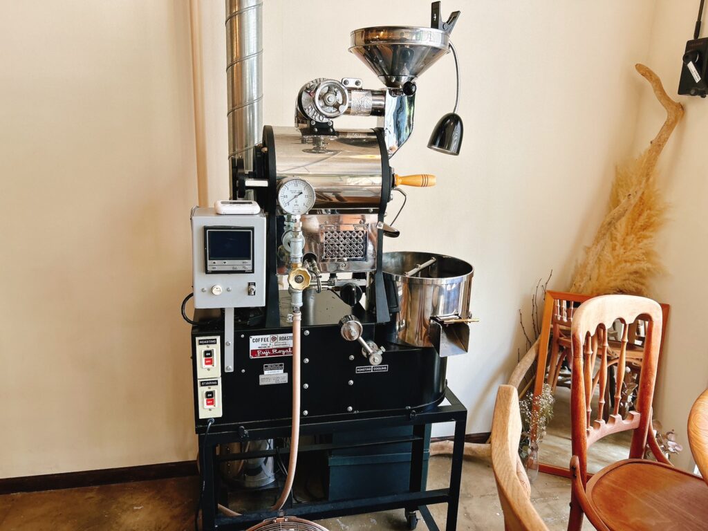 喫茶久遠の焙煎機