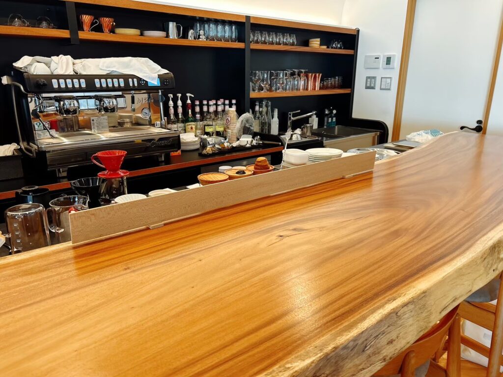となりの珈琲やのカウンター