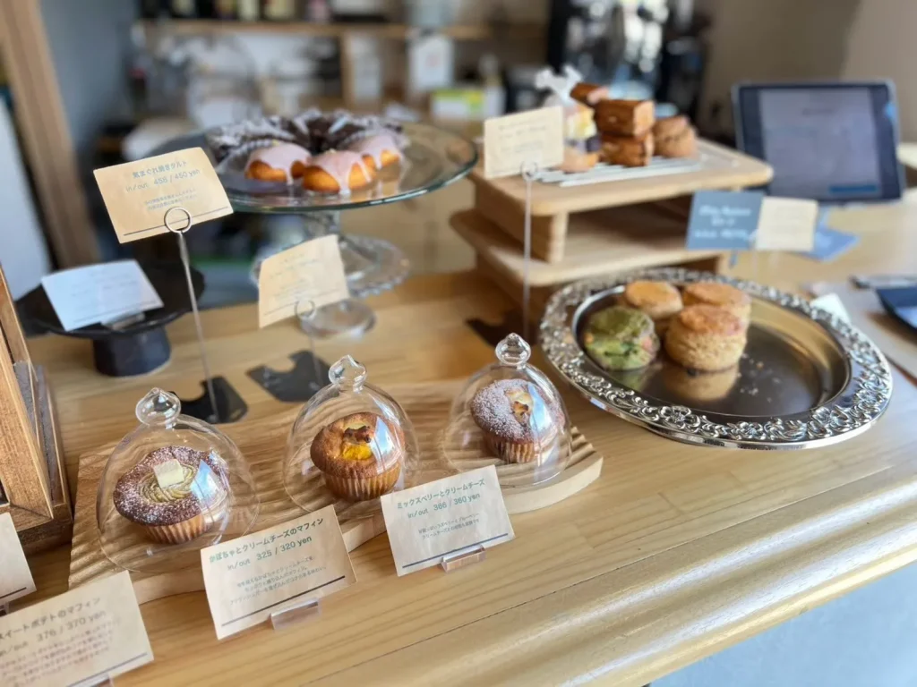 Ten coffee and bakeのスコーンやマフィン